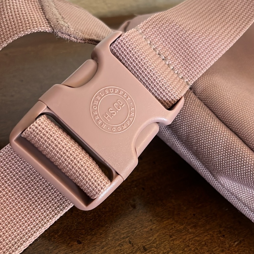 Herschel Supply Company Settlement Hip Pack 2L Mauve Ash Rose Belt Bag - Picture 6 of 10